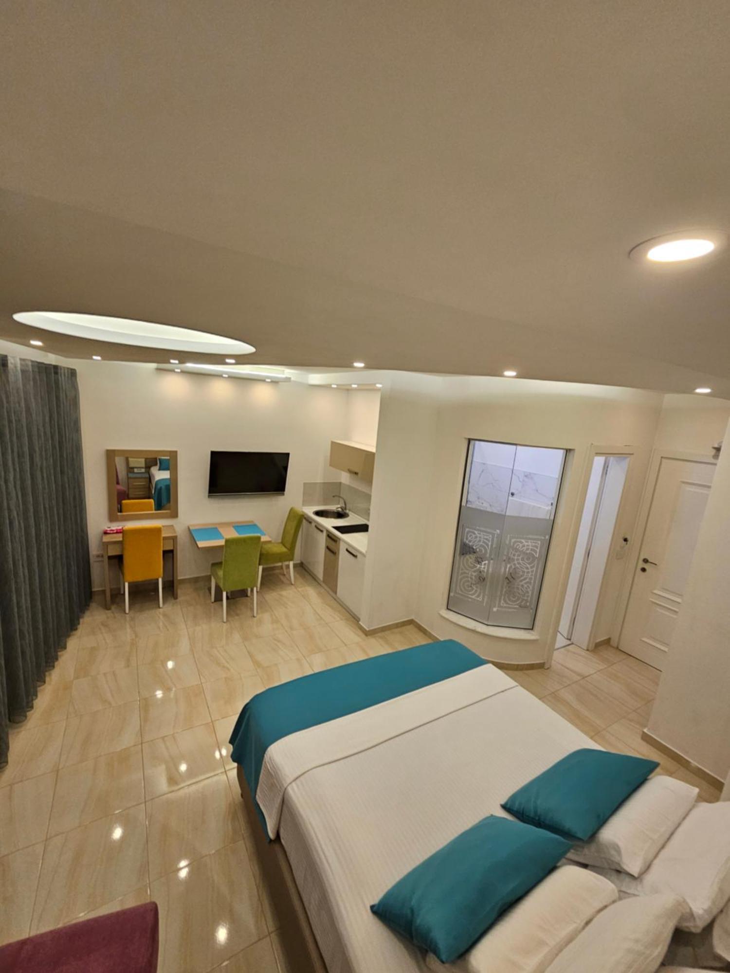 Apartments D'Hermes Ulcinj Bagian luar foto