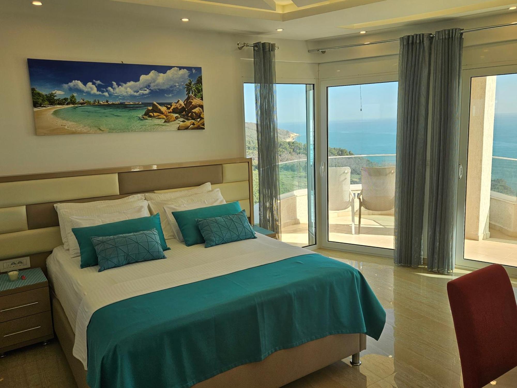Apartments D'Hermes Ulcinj Bagian luar foto