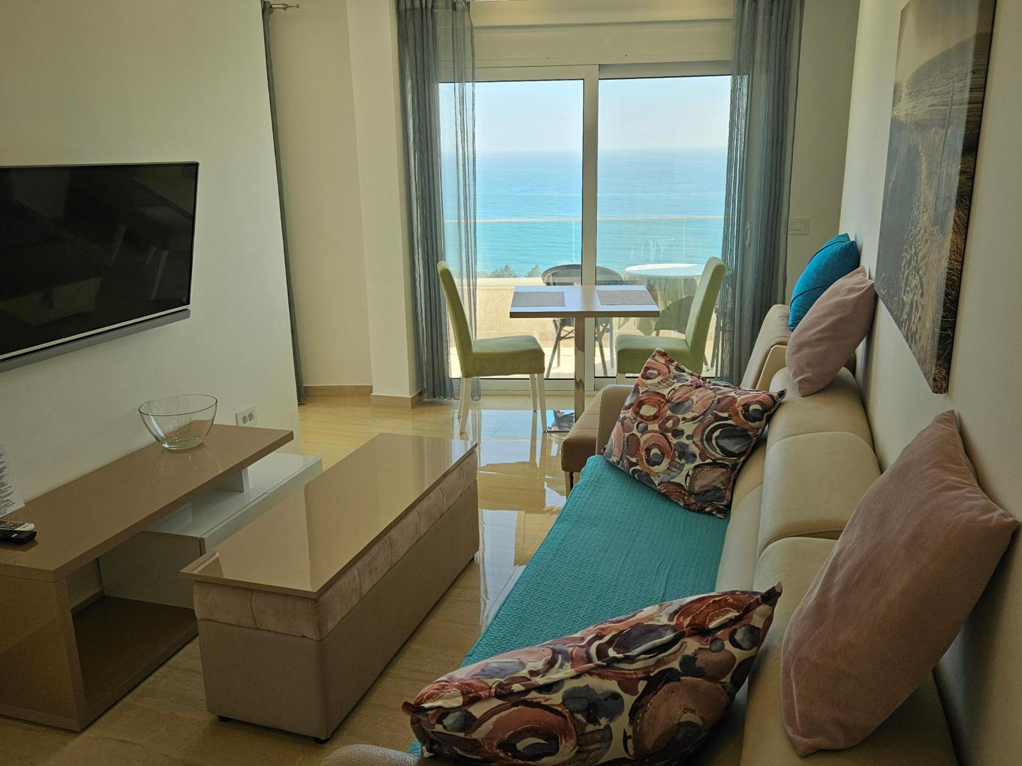 Apartments D'Hermes Ulcinj Bagian luar foto