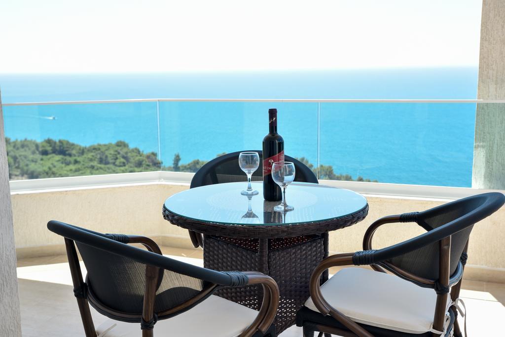 Apartments D'Hermes Ulcinj Bagian luar foto